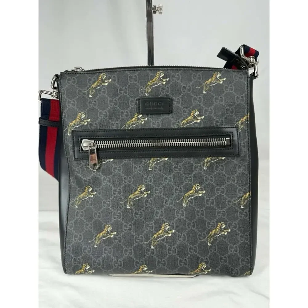 Gucci GG Supreme Black Messenger Bag Shoulder Bag Tiger 474137 SPB-TS 368131